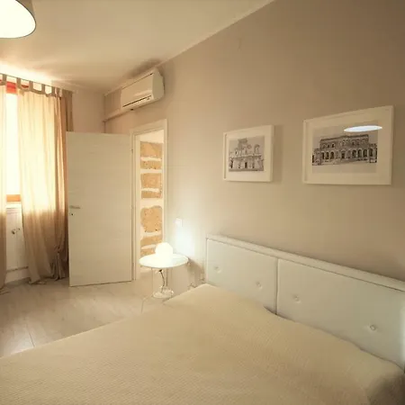 Holiday home Il Gufo Nel Barocco *